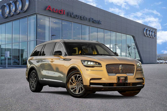 2023 Lincoln Aviator Standard RWD photo