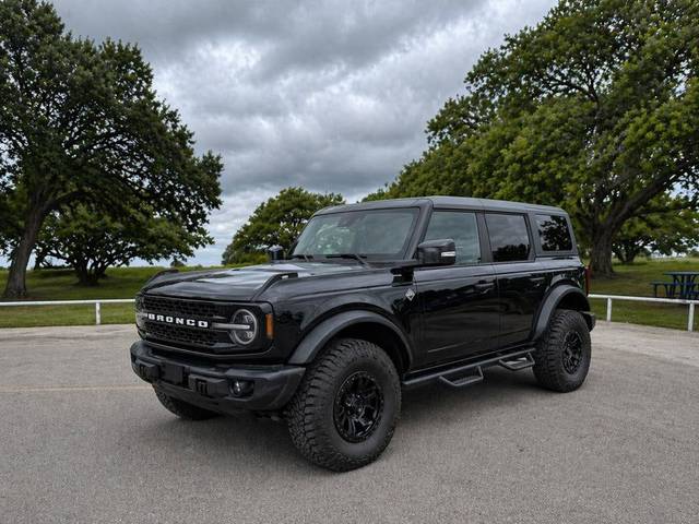 2023 Ford Bronco 4 Door Wildtrak 4WD photo