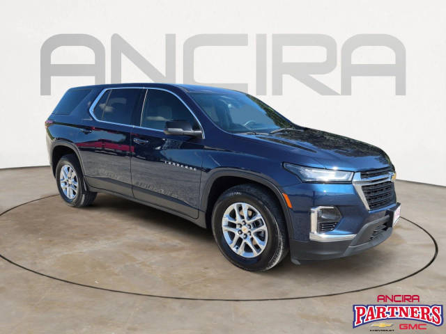 2023 Chevrolet Traverse LS FWD photo