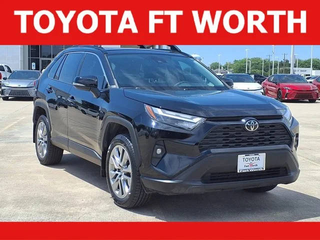 2023 Toyota RAV4 XLE Premium FWD photo
