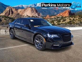 2023 Chrysler 300 Touring L RWD photo