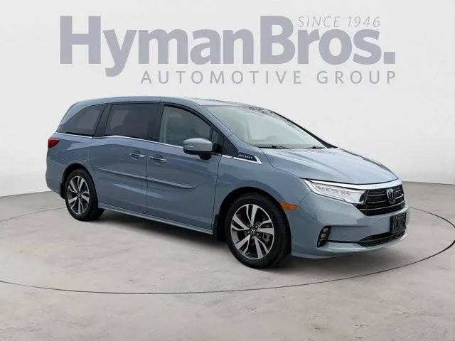 2023 Honda Odyssey Touring FWD photo
