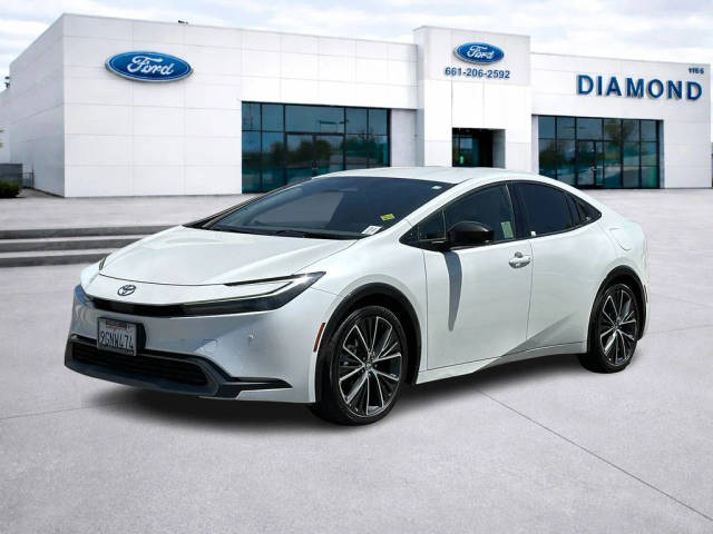 2023 Toyota Prius XLE FWD photo
