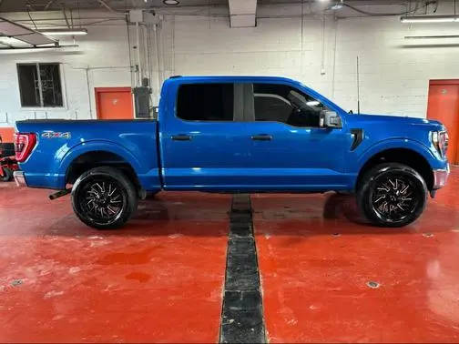 2021 Ford F-150 XLT 4WD photo