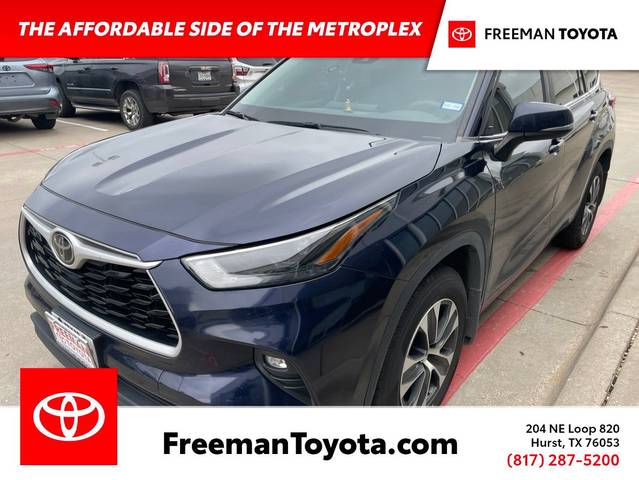 2023 Toyota Highlander XLE FWD photo