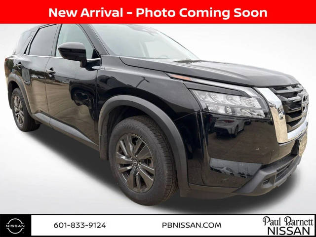 2023 Nissan Pathfinder S FWD photo