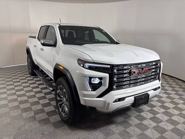 2023 GMC Canyon 4WD Denali 4WD photo