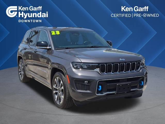 2023 Jeep Grand Cherokee Overland 4WD photo