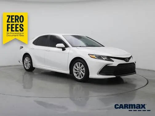 2023 Toyota Camry LE FWD photo