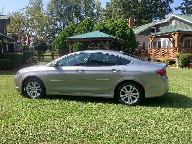 2015 Chrysler 200 Limited FWD photo