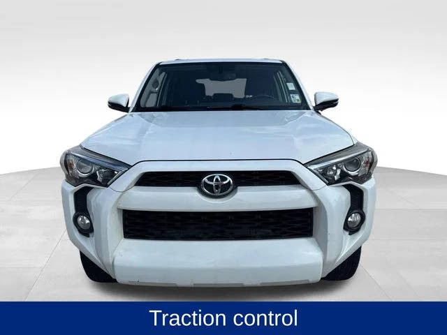 2016 Toyota 4Runner SR5 RWD photo