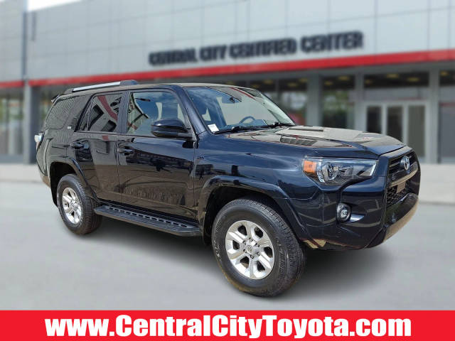 2023 Toyota 4Runner SR5 4WD photo