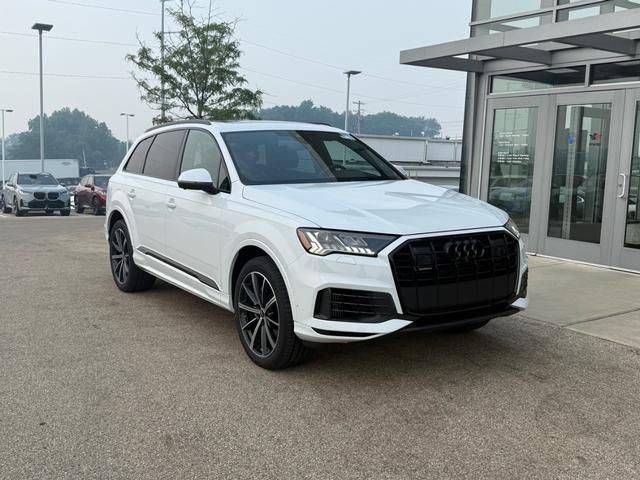 2023 Audi Q7 Premium Plus AWD photo