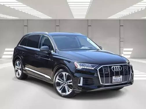 2023 Audi Q7 Prestige AWD photo