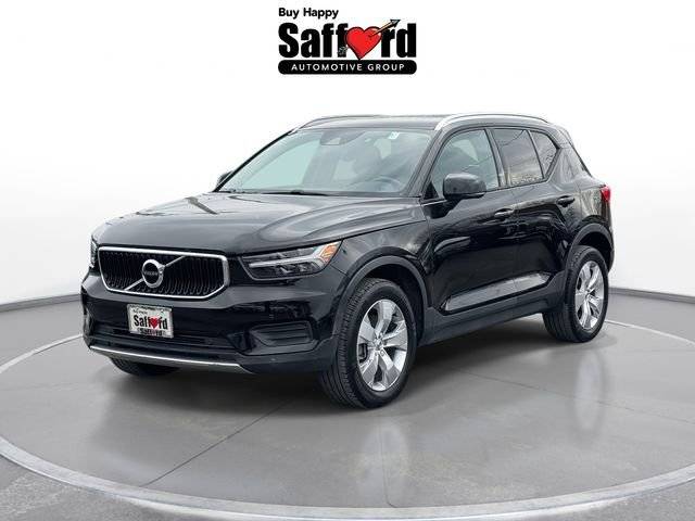 2021 Volvo XC40 Momentum FWD photo