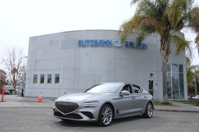 2022 Genesis G70 2.0T RWD photo