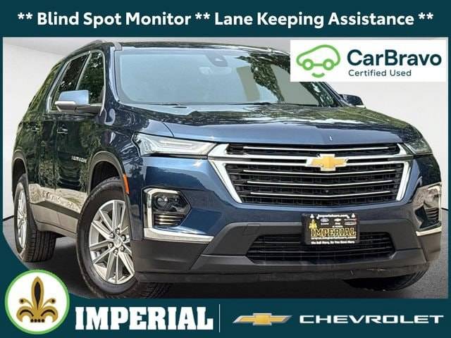 2023 Chevrolet Traverse LT Cloth AWD photo