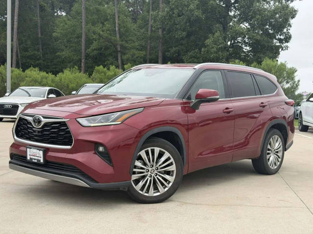 2023 Toyota Highlander Platinum FWD photo