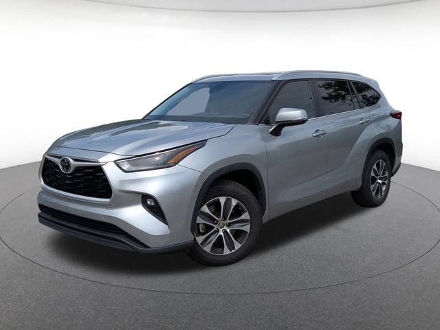 2023 Toyota Highlander XLE FWD photo
