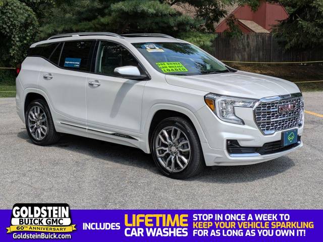 2023 GMC Terrain Denali AWD photo