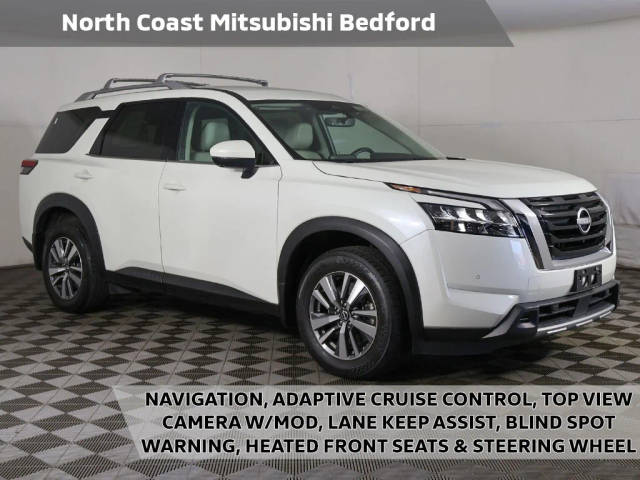 2023 Nissan Pathfinder SL 4WD photo