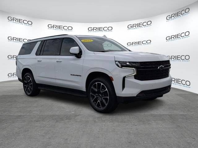 2023 Chevrolet Suburban RST RWD photo