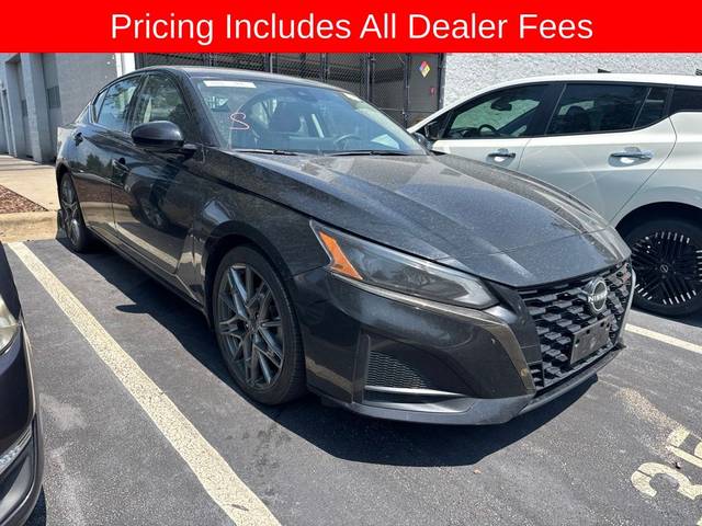 2023 Nissan Altima 2.0 SR FWD photo