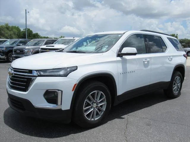 2023 Chevrolet Traverse LT Cloth FWD photo