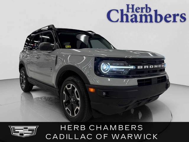 2023 Ford Bronco Sport Outer Banks 4WD photo
