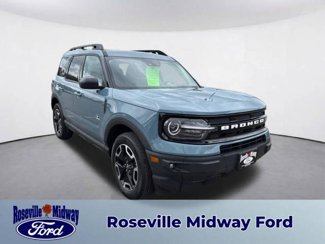 2023 Ford Bronco Sport Outer Banks 4WD photo