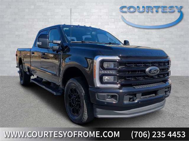 2023 Ford F-250 Super Duty LARIAT 4WD photo