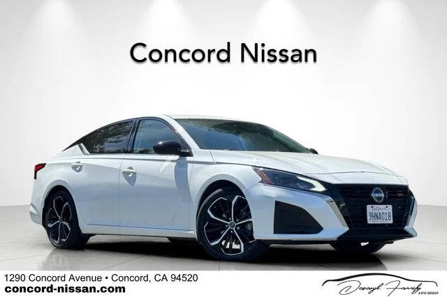 2023 Nissan Altima 2.5 SR FWD photo