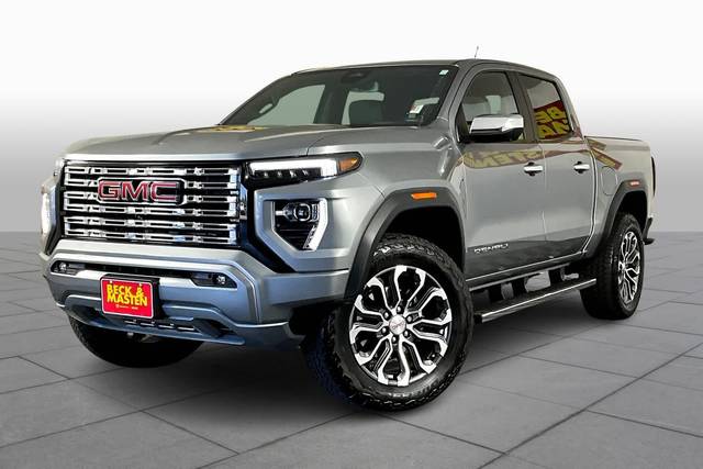 2023 GMC Canyon 4WD Denali 4WD photo