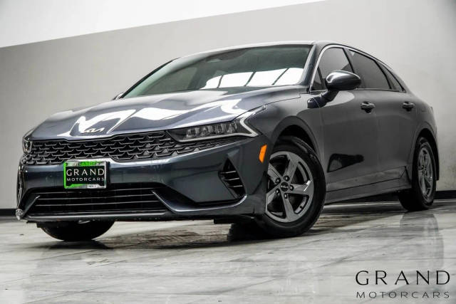 2022 Kia K5 LXS FWD photo