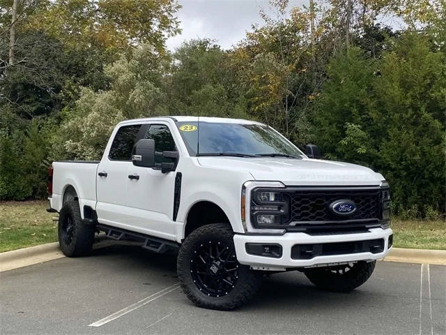 2023 Ford F-250 Super Duty XL 4WD photo