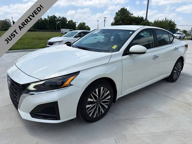 2023 Nissan Altima 2.5 SV AWD photo