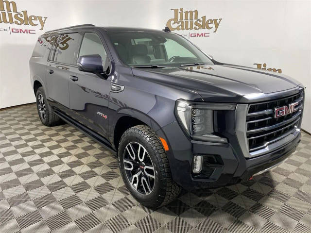 2023 GMC Yukon XL AT4 4WD photo