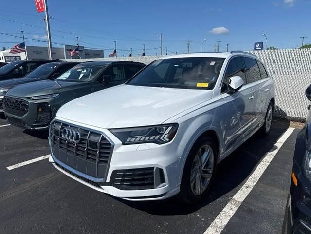 2023 Audi Q7 Prestige AWD photo