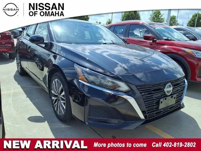 2023 Nissan Altima 2.5 SV FWD photo