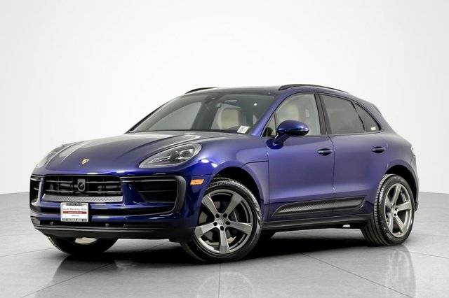 2023 Porsche Macan AWD photo
