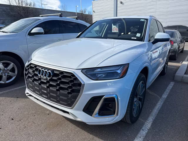 2023 Audi Q5 S line Premium Plus AWD photo