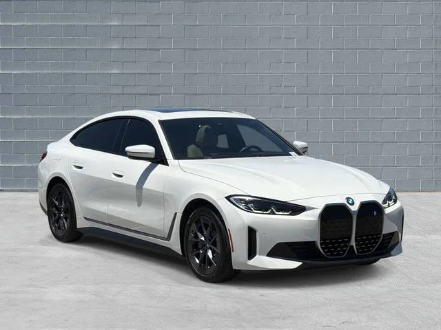 2023 BMW i4 eDrive35 RWD photo