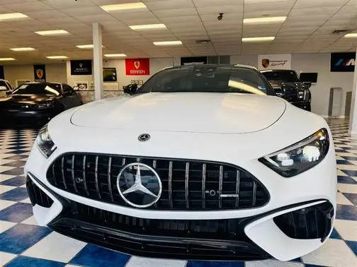 2022 Mercedes-Benz SL-Class AMG SL 63 AWD photo