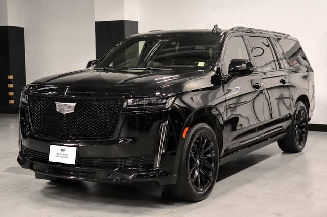 2023 Cadillac Escalade ESV 4WD Sport 4WD photo