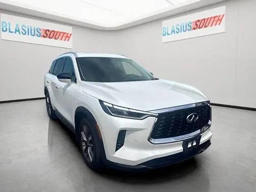 2023 Infiniti QX60 LUXE AWD photo