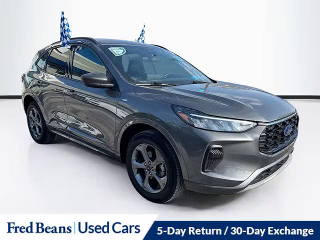 2023 Ford Escape ST-Line AWD photo