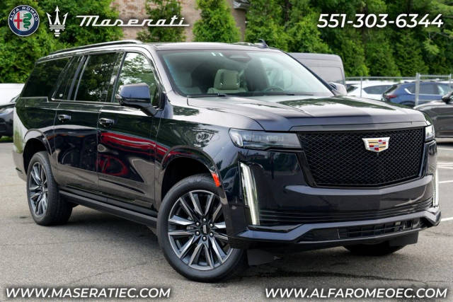 2023 Cadillac Escalade ESV 4WD Sport 4WD photo