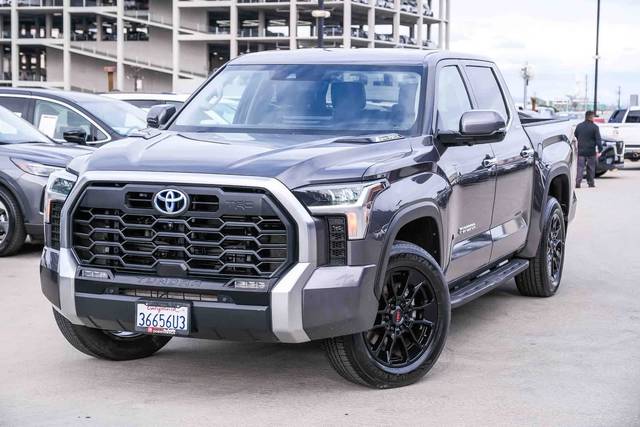 2023 Toyota Tundra Limited Hybrid 4WD photo
