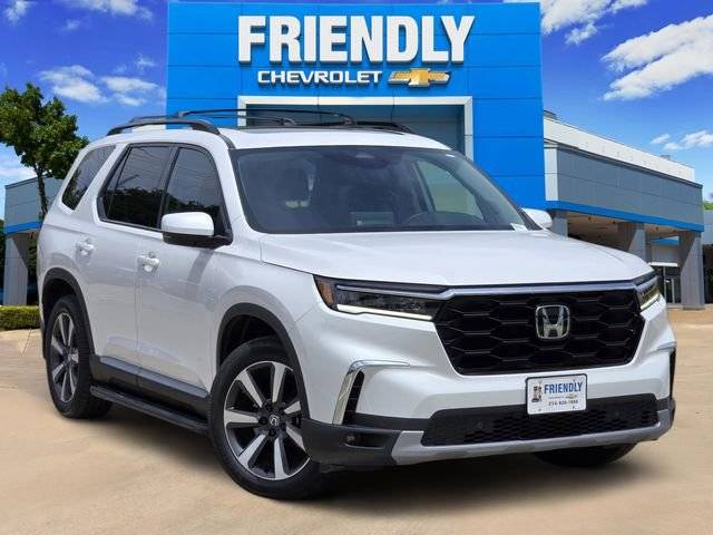 2023 Honda Pilot Touring AWD photo