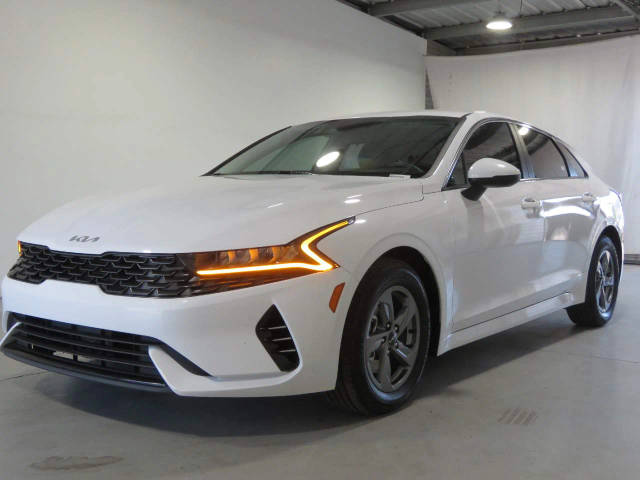 2023 Kia K5 LXS FWD photo